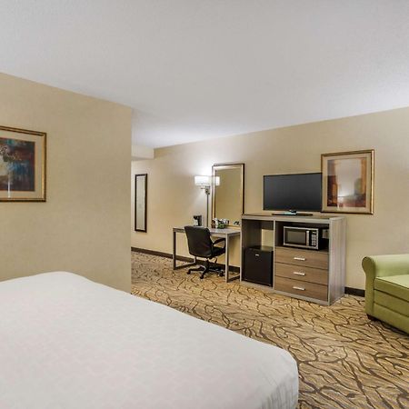 Best Western Danville Inn Bagian luar foto