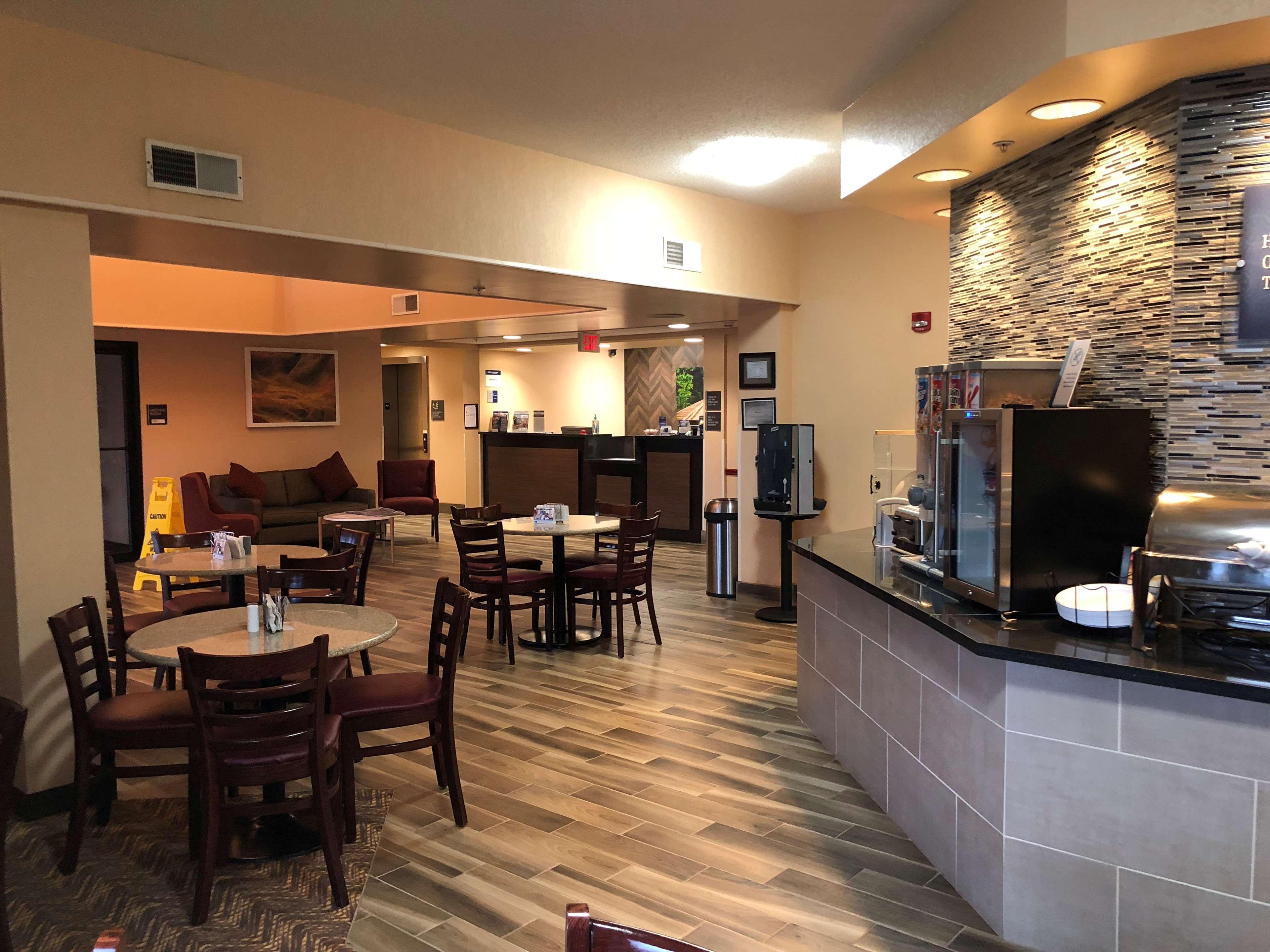 Best Western Danville Inn Bagian luar foto