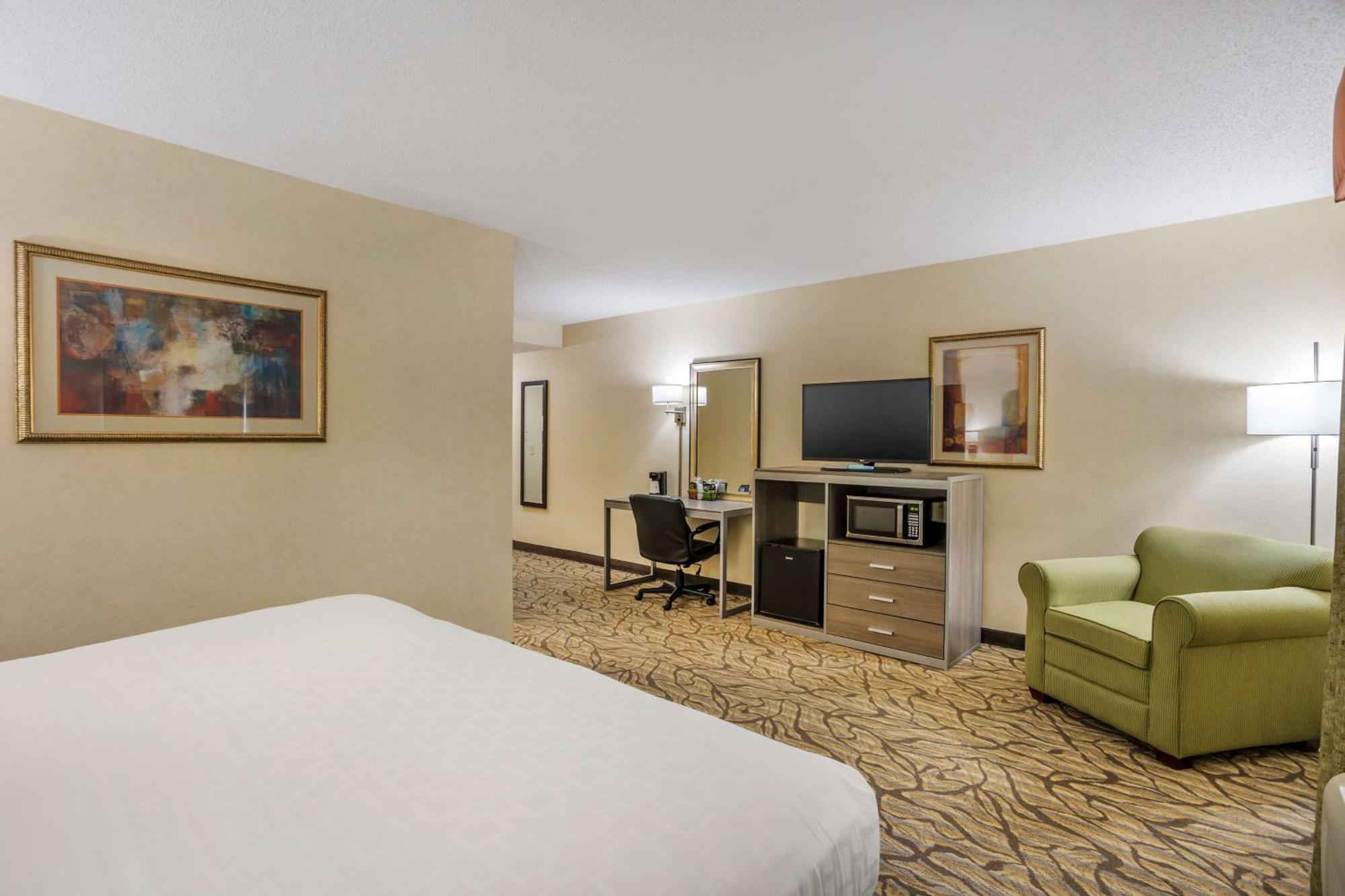 Best Western Danville Inn Bagian luar foto
