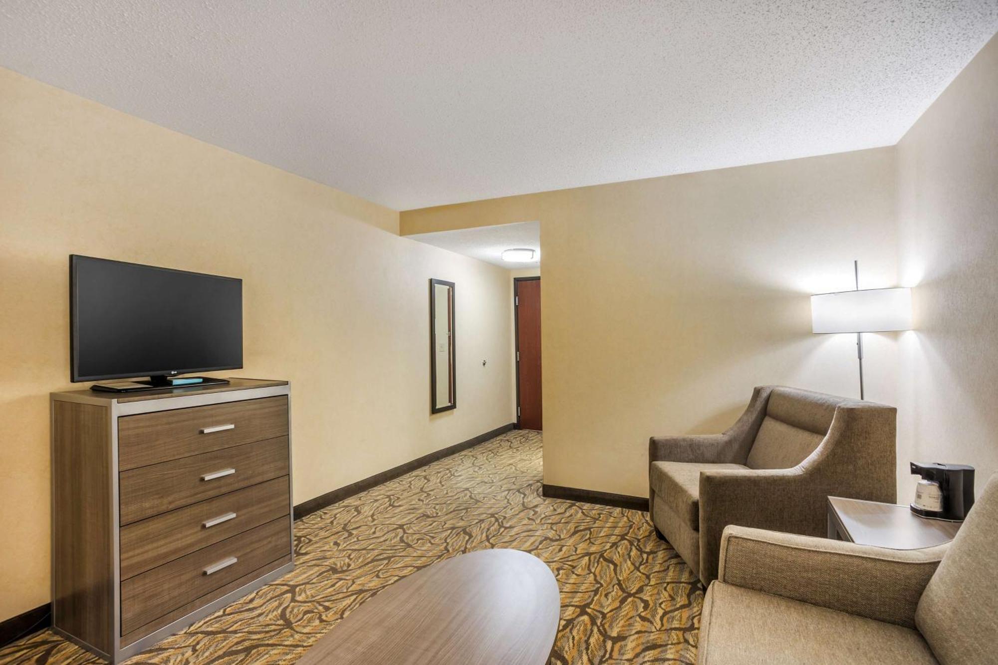 Best Western Danville Inn Bagian luar foto