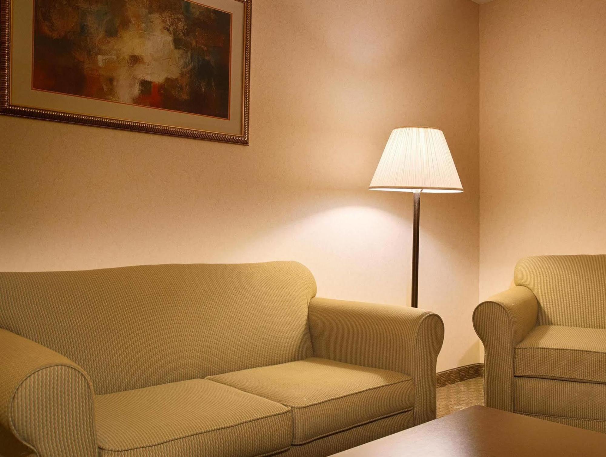 Best Western Danville Inn Bagian luar foto
