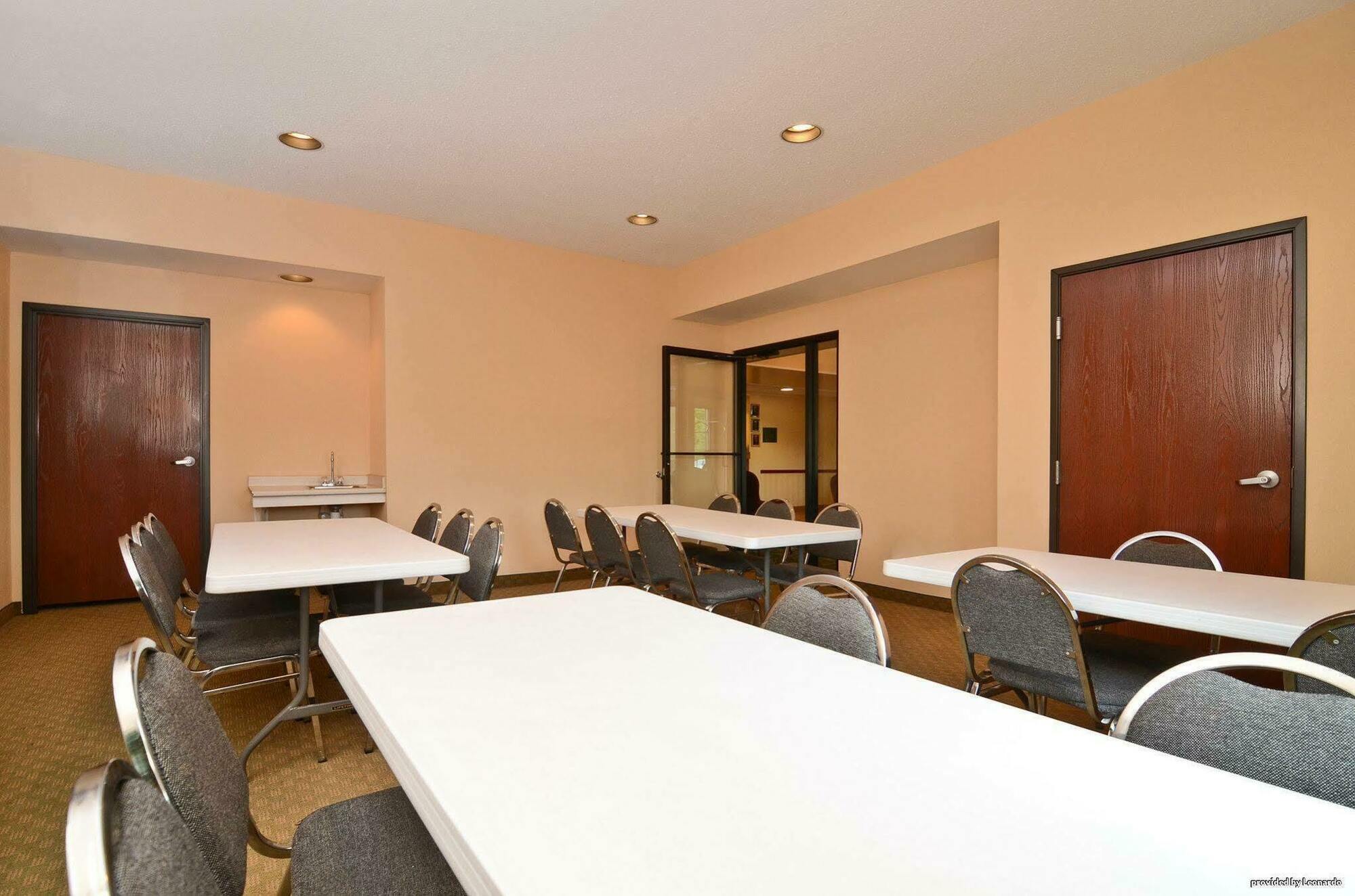 Best Western Danville Inn Bagian luar foto